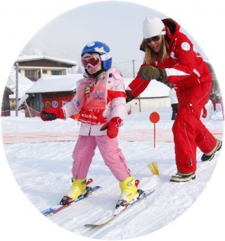  Club de esquí infantil y piou piou Les Gets 